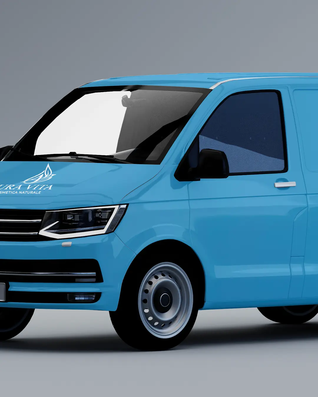Un furgone per le consegne di colore azzurro con il logo PURA VITA COSMETICA NATURALE sul cofano è parcheggiato su uno sfondo grigio.